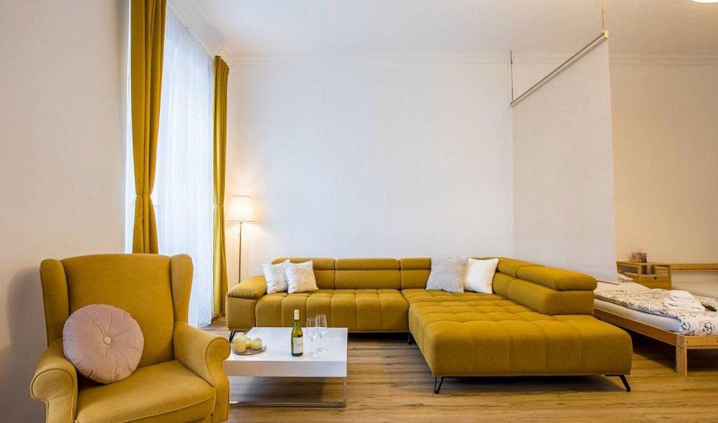 Pronájem bytu 2+1 100 m², Jindřichův Hradec – náhled fotky 6