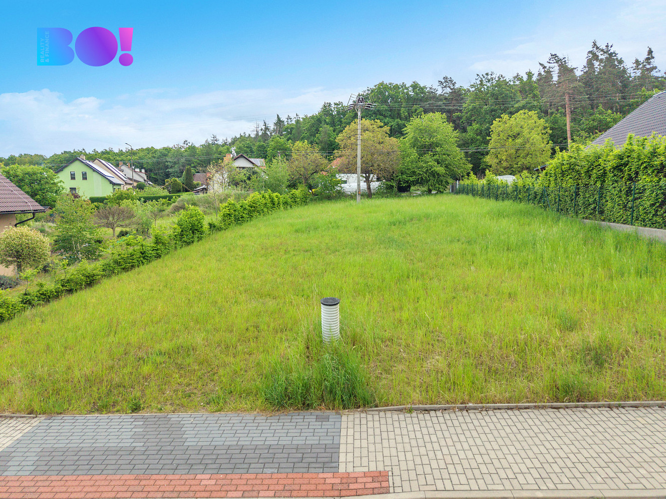 Prodej stavebního pozemku 1 060 m² – fotografie 2