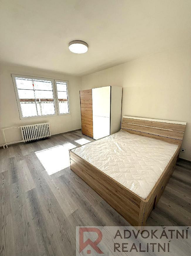 Pronájem bytu 2+kk 36 m² – fotografie 4