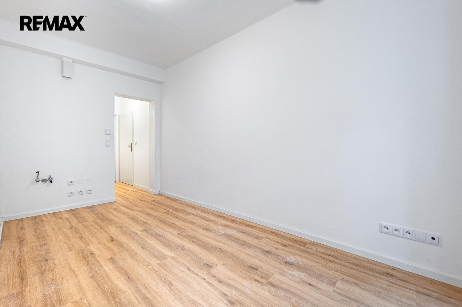 Prodej bytu 2+kk 52 m² — photo 4