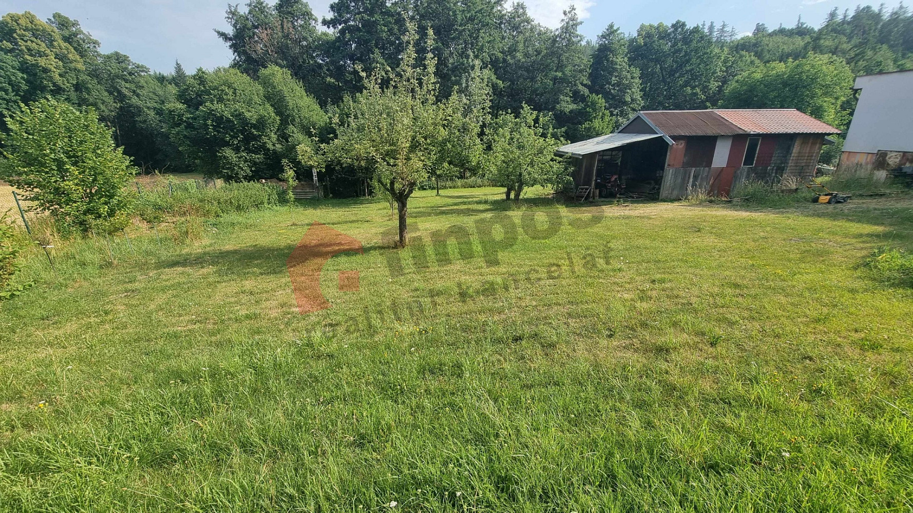 Prodej stavebního pozemku 755 m² – fotografie 3