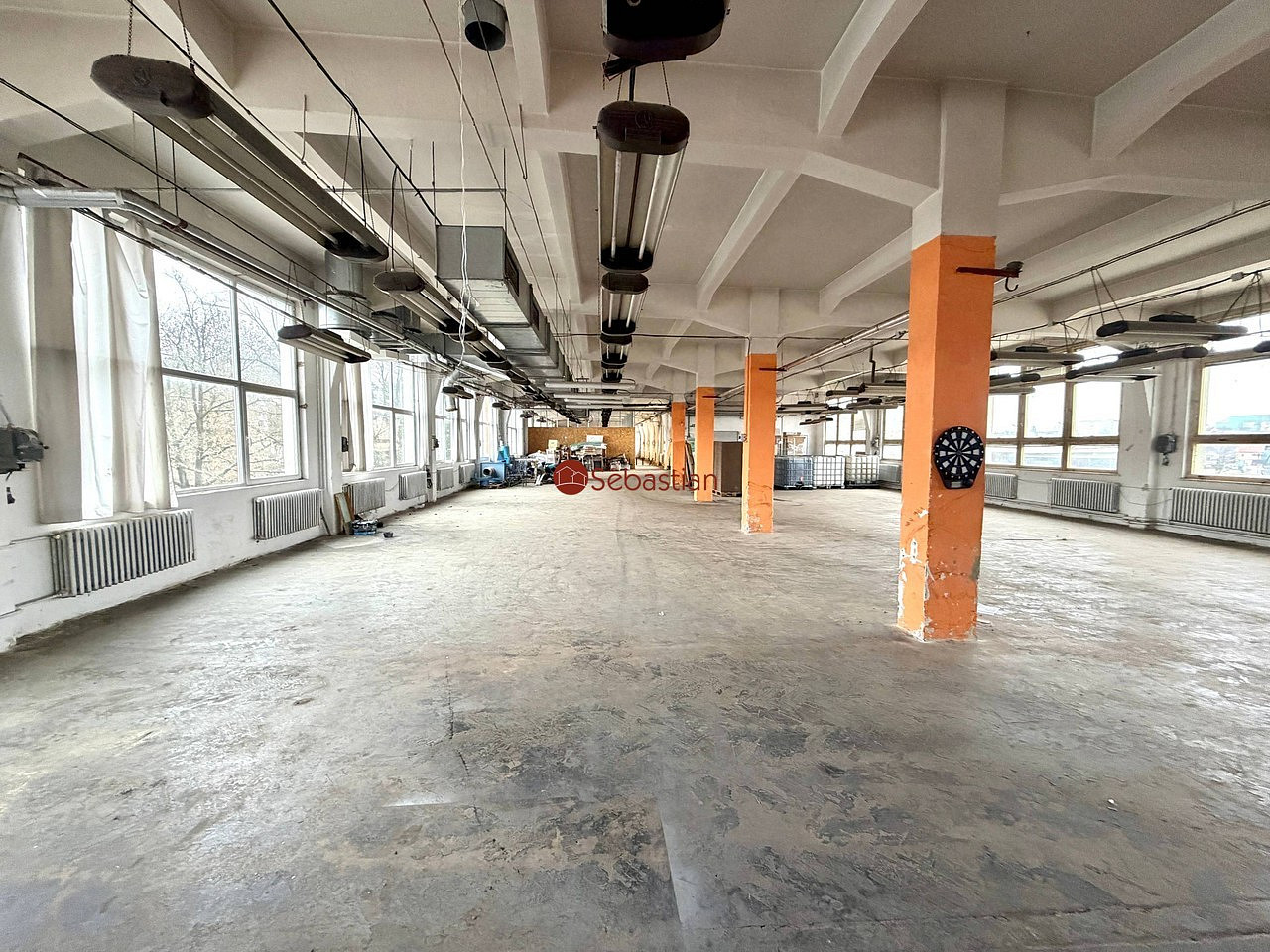 Pronájem výrobních prostor 1 000 m² — photo 4
