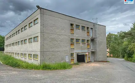 Prodej - Garáže 14 m2 v garážovém domě, Plzeň Ke Špitálskému lesu, Jiřinová, Plzeň - Doubravka