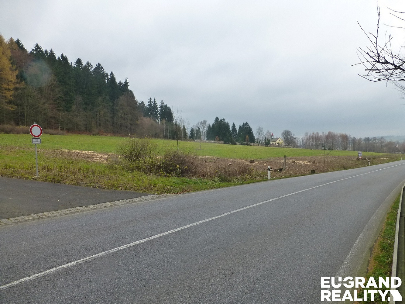 Prodej komerčního pozemku 11 400 m² – fotografie 5