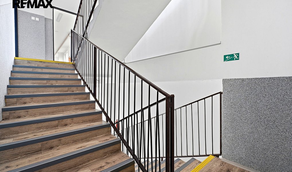 Prodej ubytovacího objektu 1 730 m², Jablonné v Podještědí – náhled fotky 32