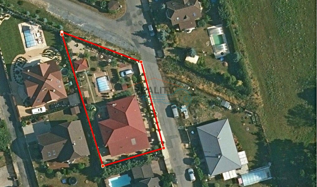 Prodej domu 137 m² s pozemkem 1 035 m², Pětihosty – náhled fotky 24