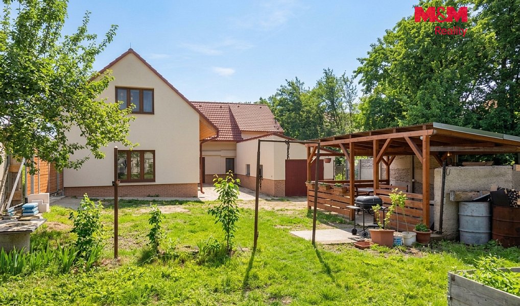 Prodej domu 288 m² s pozemkem 584 m², Peruc – náhled fotky 18