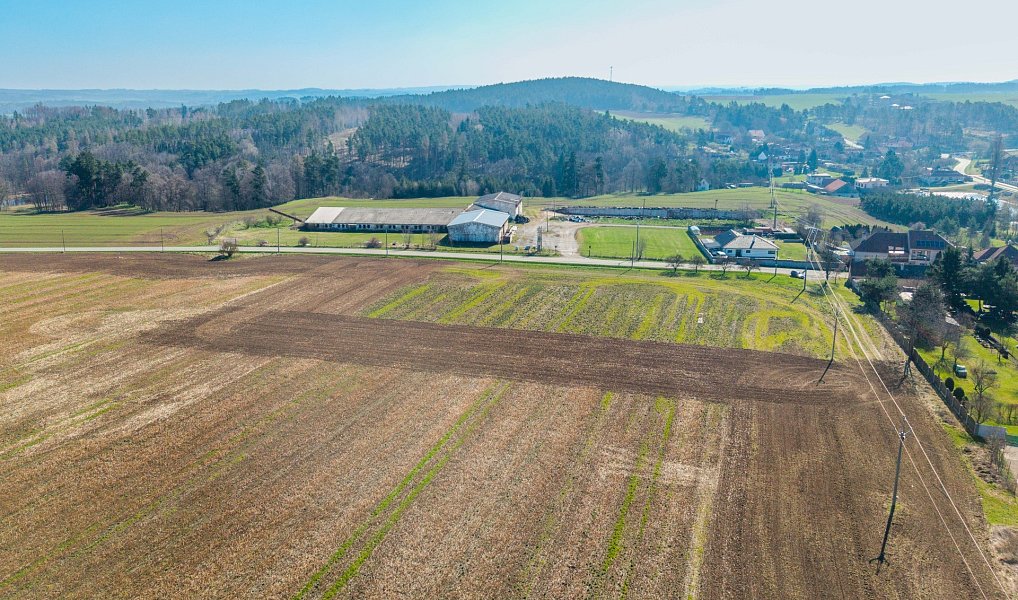 Prodej stavebního pozemku 1 132 m², Budišov – náhled fotky 2