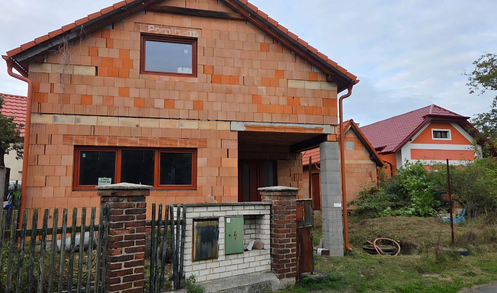 Prodej domu 233 m² s pozemkem 1 748 m², Choťánky – náhled fotky 8