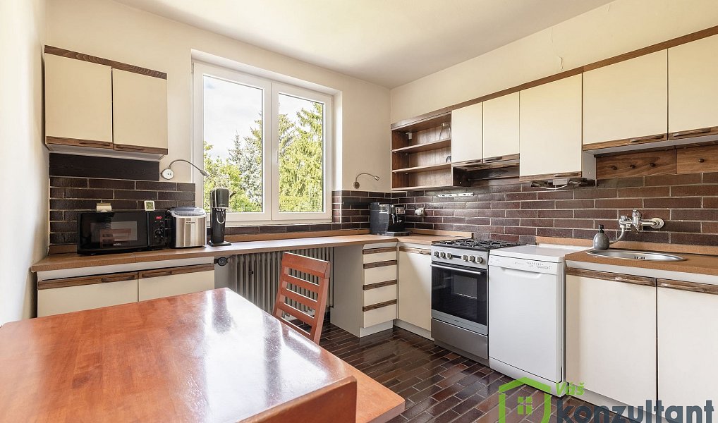 Prodej domu 313 m² s pozemkem 2 133 m², Střelice – náhled fotky 12