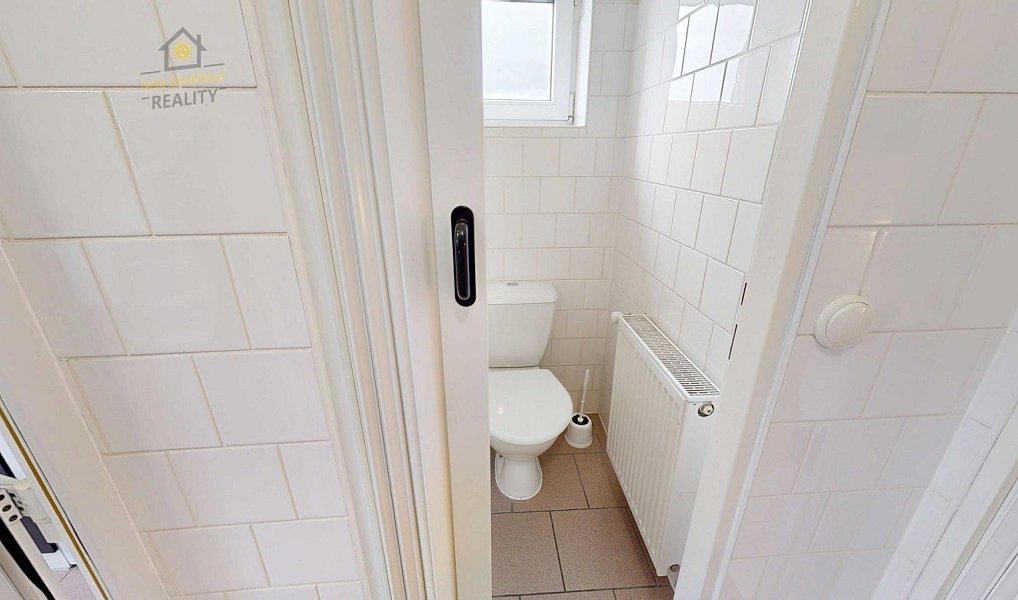 Prodej domu 580 m² s pozemkem 847 m², Rumburk – náhled fotky 25