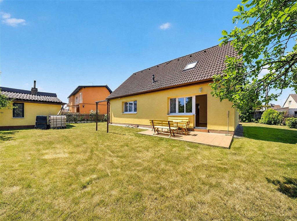 Prodej domu 101 m² s pozemkem 753 m²