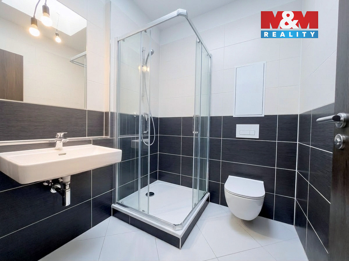 Prodej bytu 1+kk 32 m² — photo 2