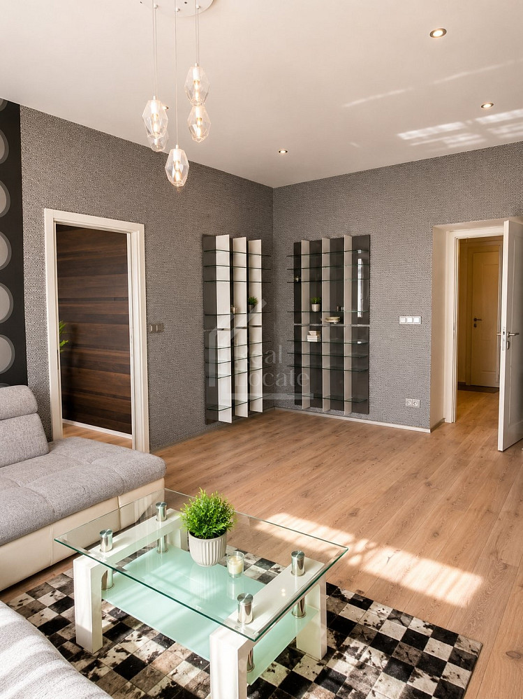 Pronájem bytu 3+1 95 m² – fotografie 3