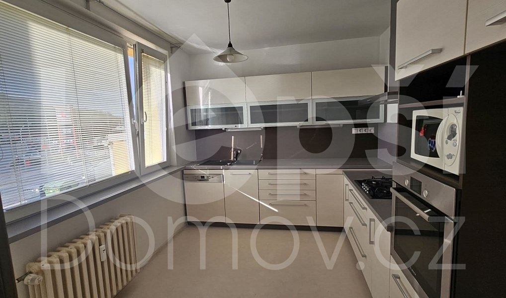 Pronájem bytu 3+1 78 m², Jeseník – náhled fotky 2