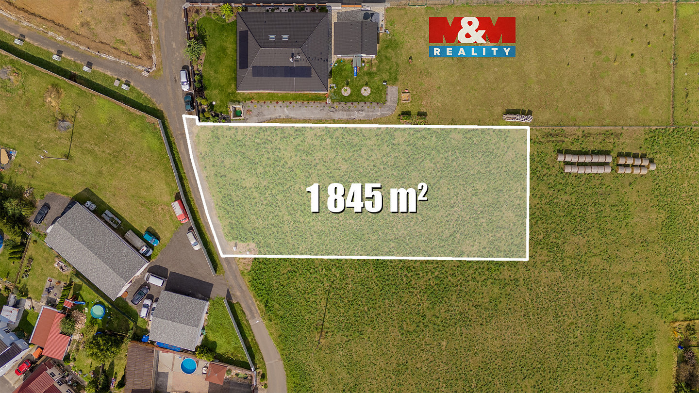 Prodej stavebního pozemku 1 845 m²
