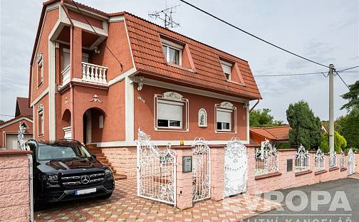 Prodej domu 220 m² s pozemkem 1 333 m², U Lípy, Ostrava - Radvanice