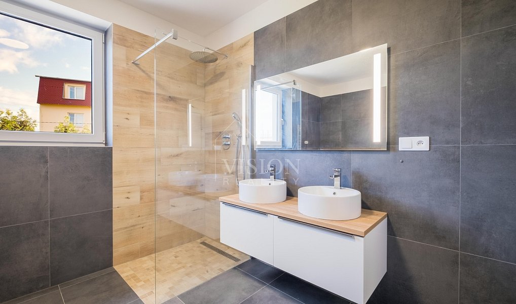 Prodej domu 177 m² s pozemkem 270 m², Plzeň – náhled fotky 29