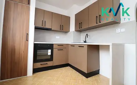 Pronájem bytu 2+1 57 m², Nádražní, Sokolov