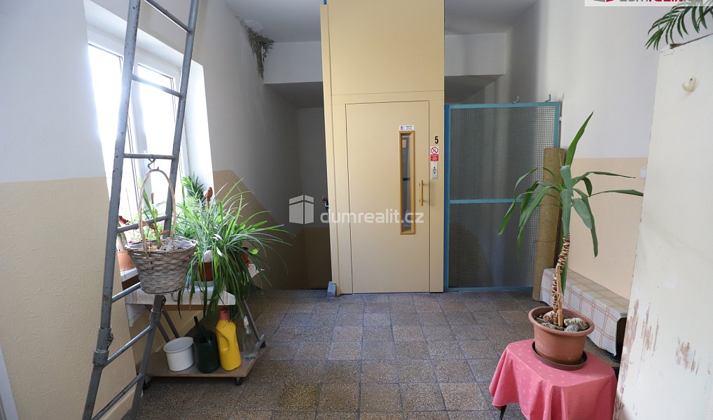 Prodej bytu 2+1 63 m², Karlovy Vary – náhled fotky 8