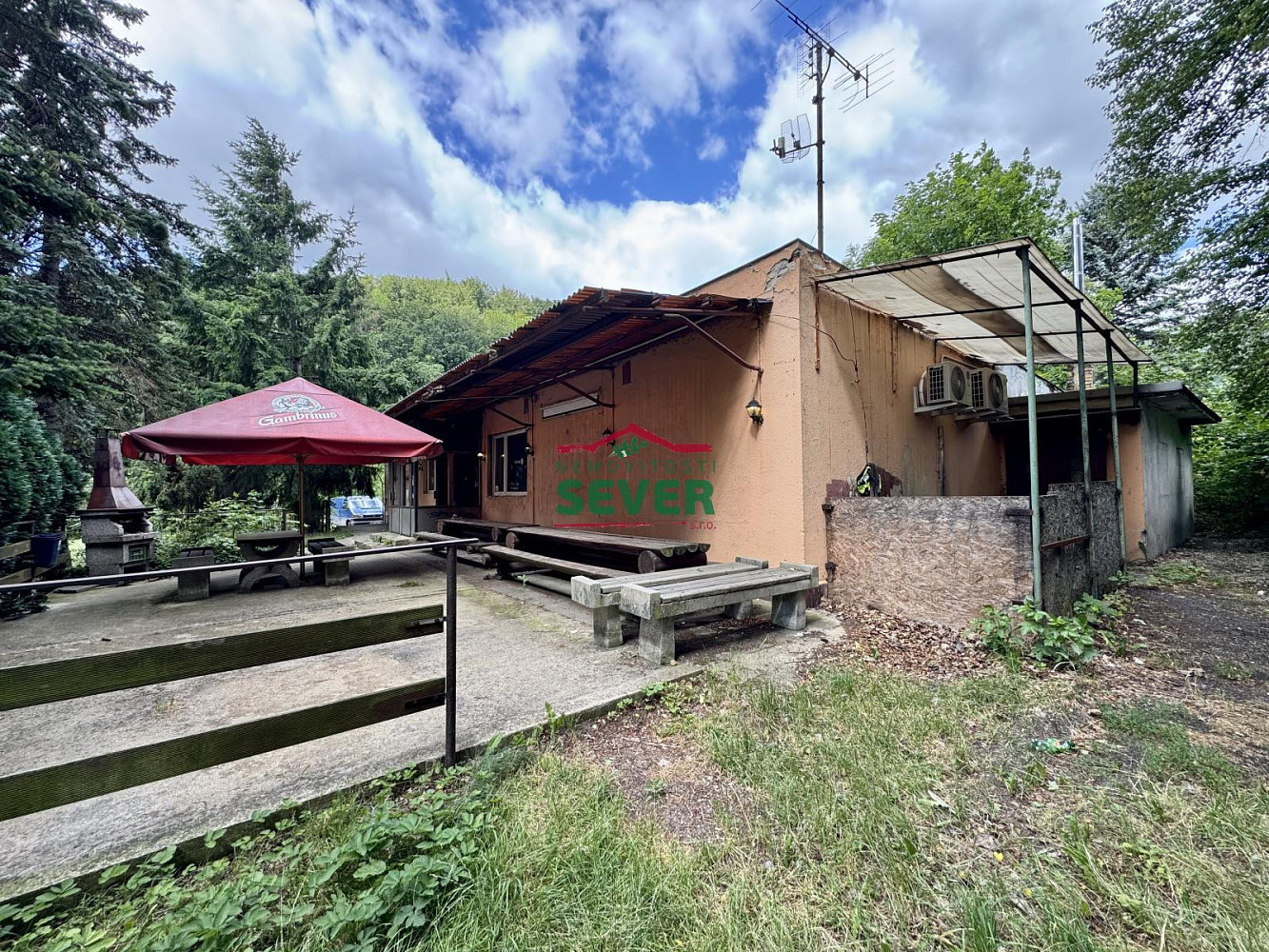 Prodej domu 312 m² s pozemkem 2 282 m²
