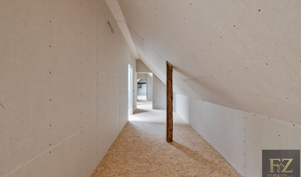 Prodej domu 220 m² s pozemkem 1 555 m², Řepeč – náhled fotky 25