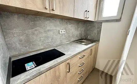 Pronájem bytu 1+kk 25 m², Pardubice