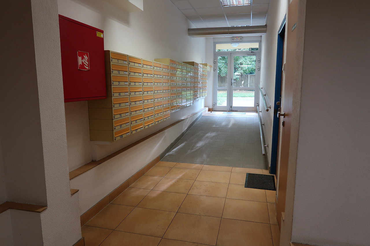 Pronájem bytu 2+kk 44 m² — photo 3