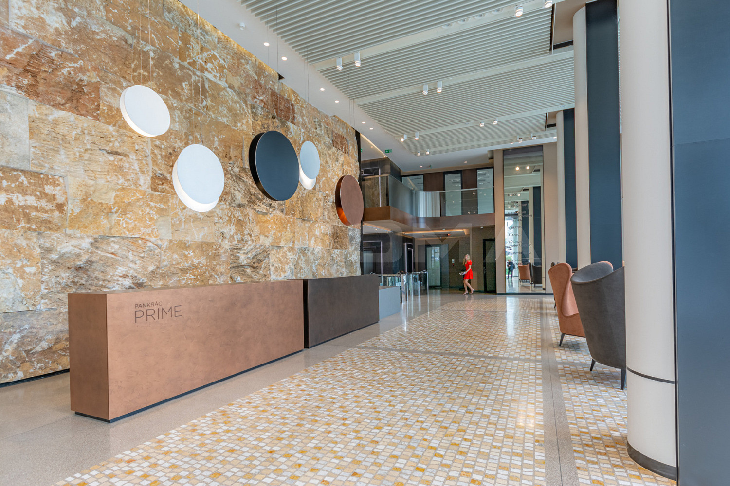 Pronájem kanceláře 537 m² – fotografie 2