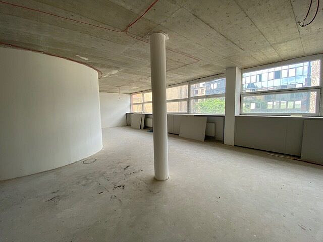 Pronájem kanceláře 87 m² – fotografie 4