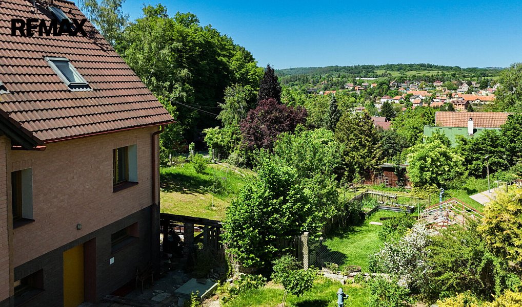 Prodej domu 213 m² s pozemkem 1 886 m², Mirošovice – náhled fotky 7
