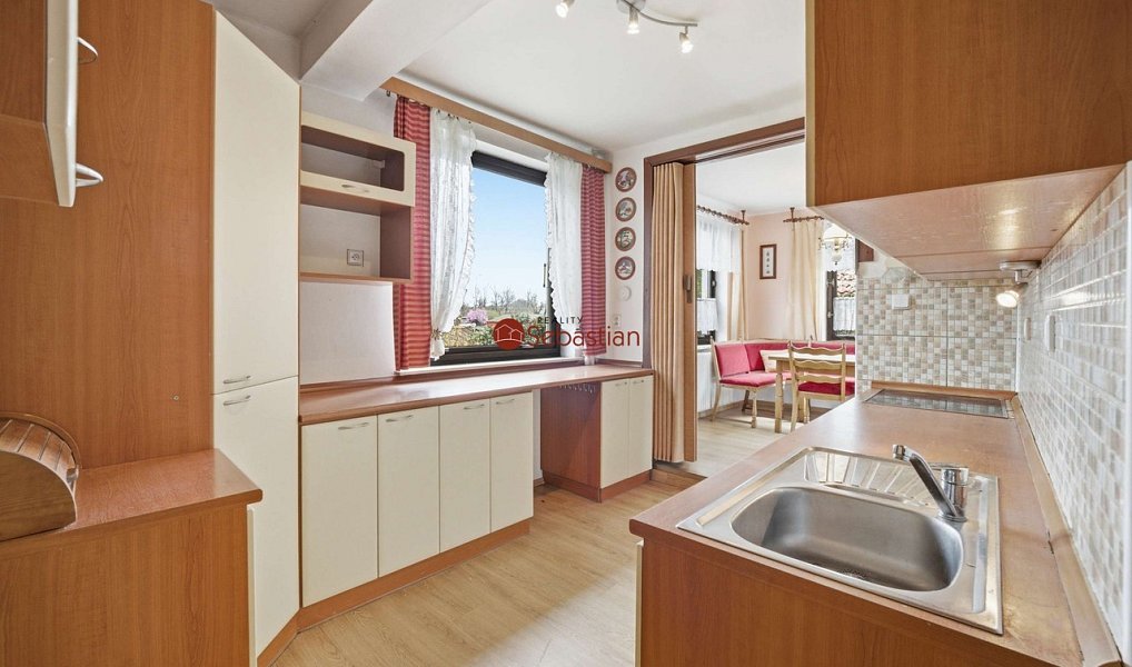 Prodej domu 300 m² s pozemkem 739 m², Rožmitál pod Třemšínem – náhled fotky 5