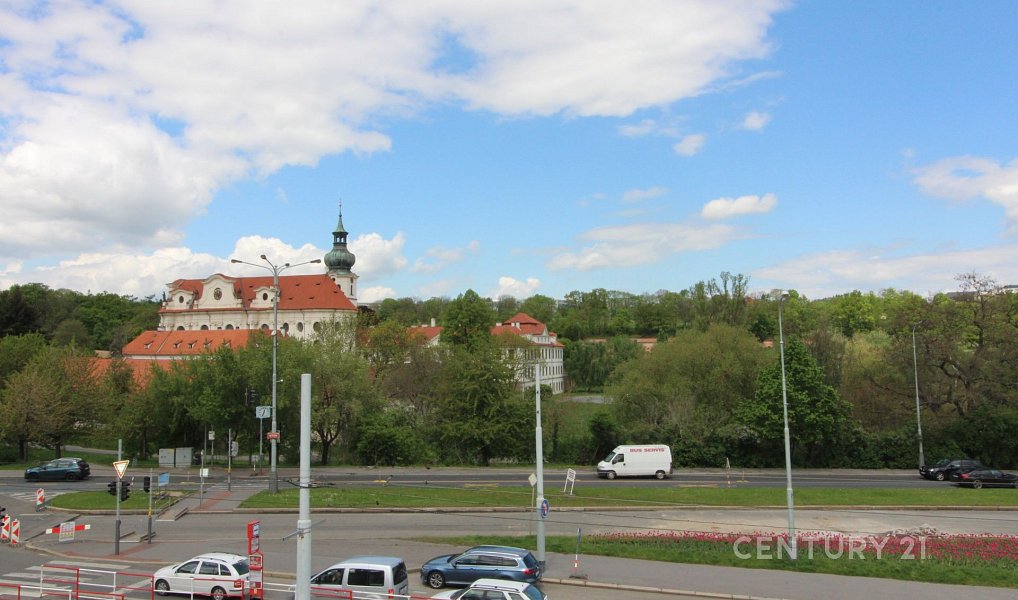 Pronájem kanceláře 38 m², Praha – náhled fotky 2