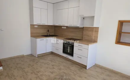 Pronájem bytu 3+kk 74 m², Straky, okres Nymburk