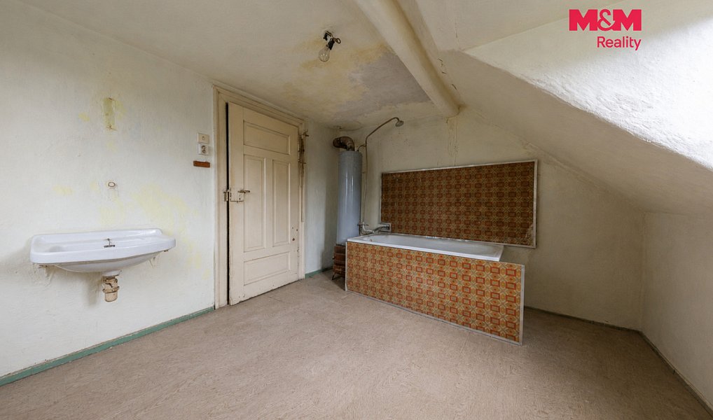 Prodej domu 115 m² s pozemkem 387 m², Luby – náhled fotky 8
