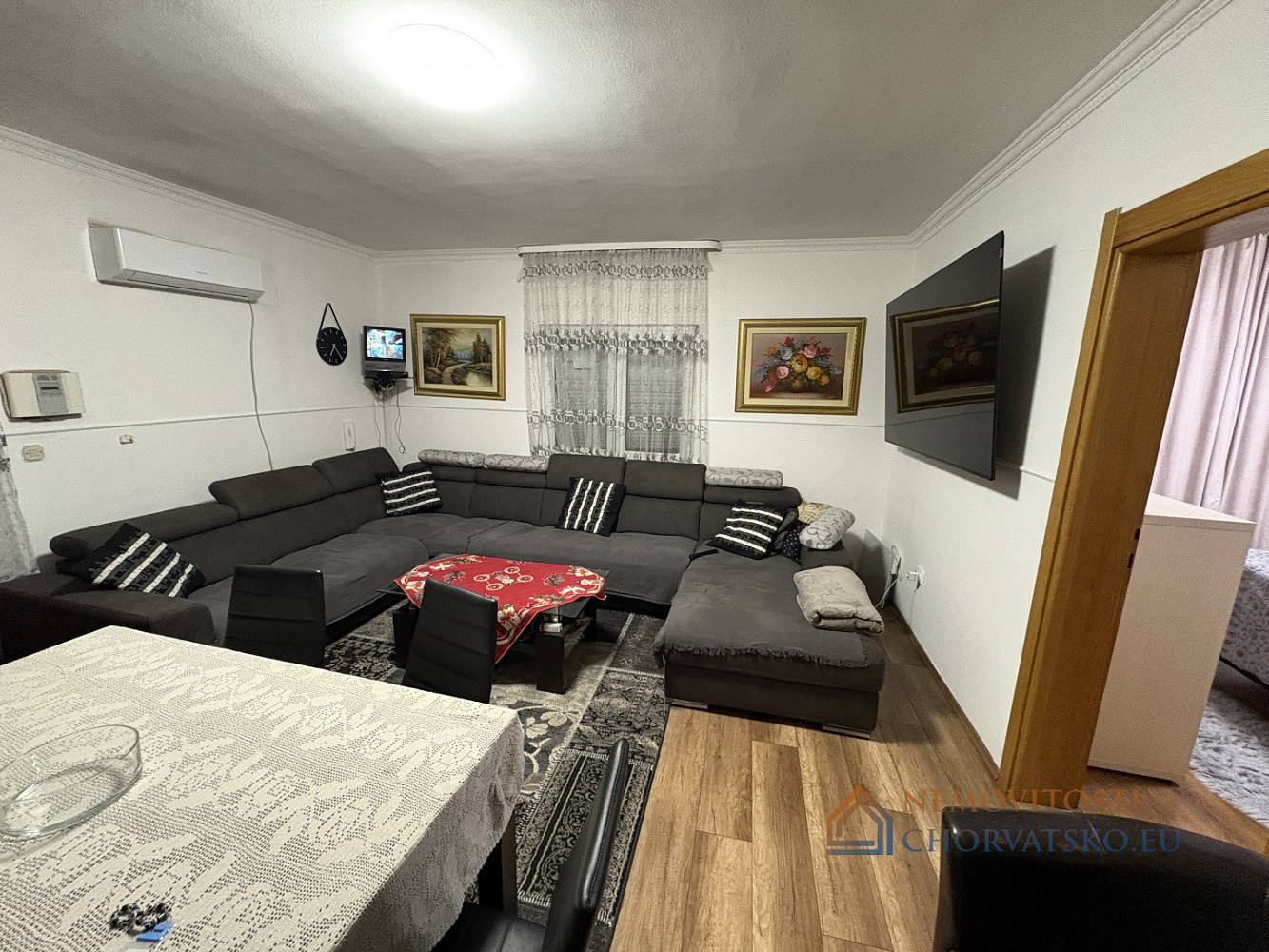Prodej domu 380 m² s pozemkem 380 m², Donja Dubrava