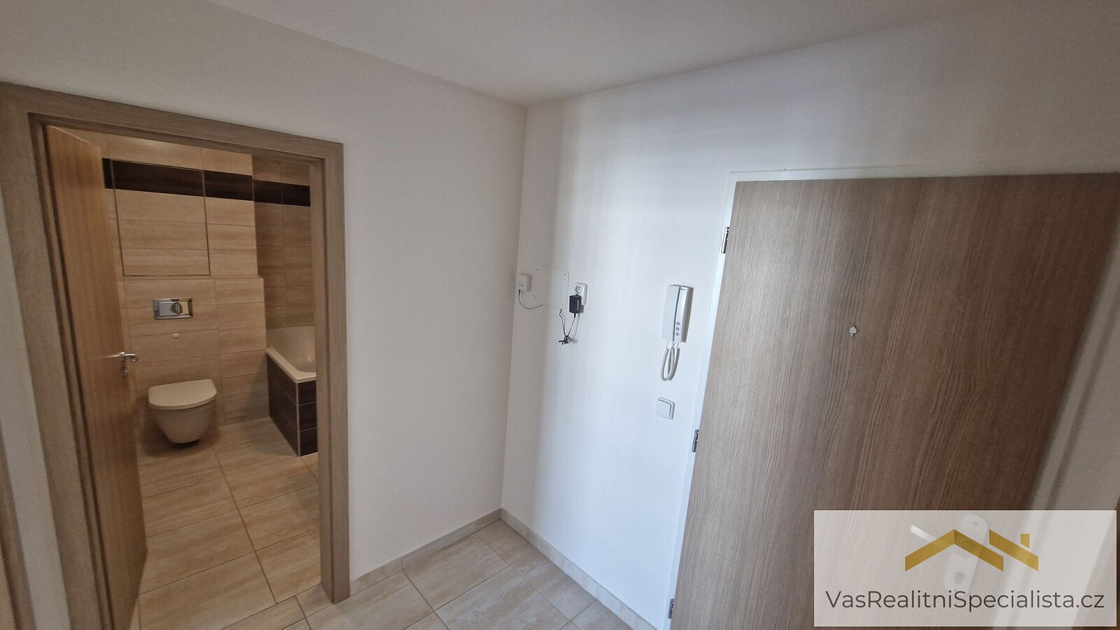 Pronájem bytu 2+kk 46 m² – pohled 6