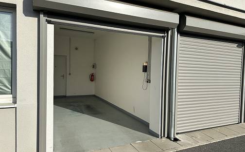 Pronájem garáže 16 m2, Praha - Vinohrady, Perucká, Praha 2 - Vinohrady