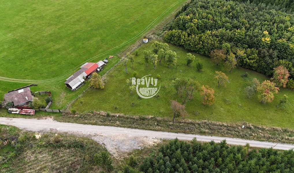Prodej stavebního pozemku 3 425 m², Jamné – fotka 1 z 8