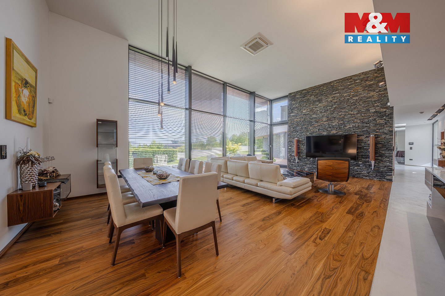 Pronájem domu 276 m² s pozemkem 3 217 m²