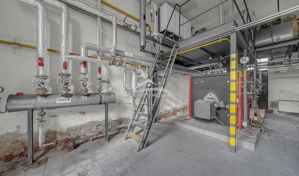 Prodej komerčního objektu (jiného typu) 750 m², Havlíčkův Brod – náhled fotky 16
