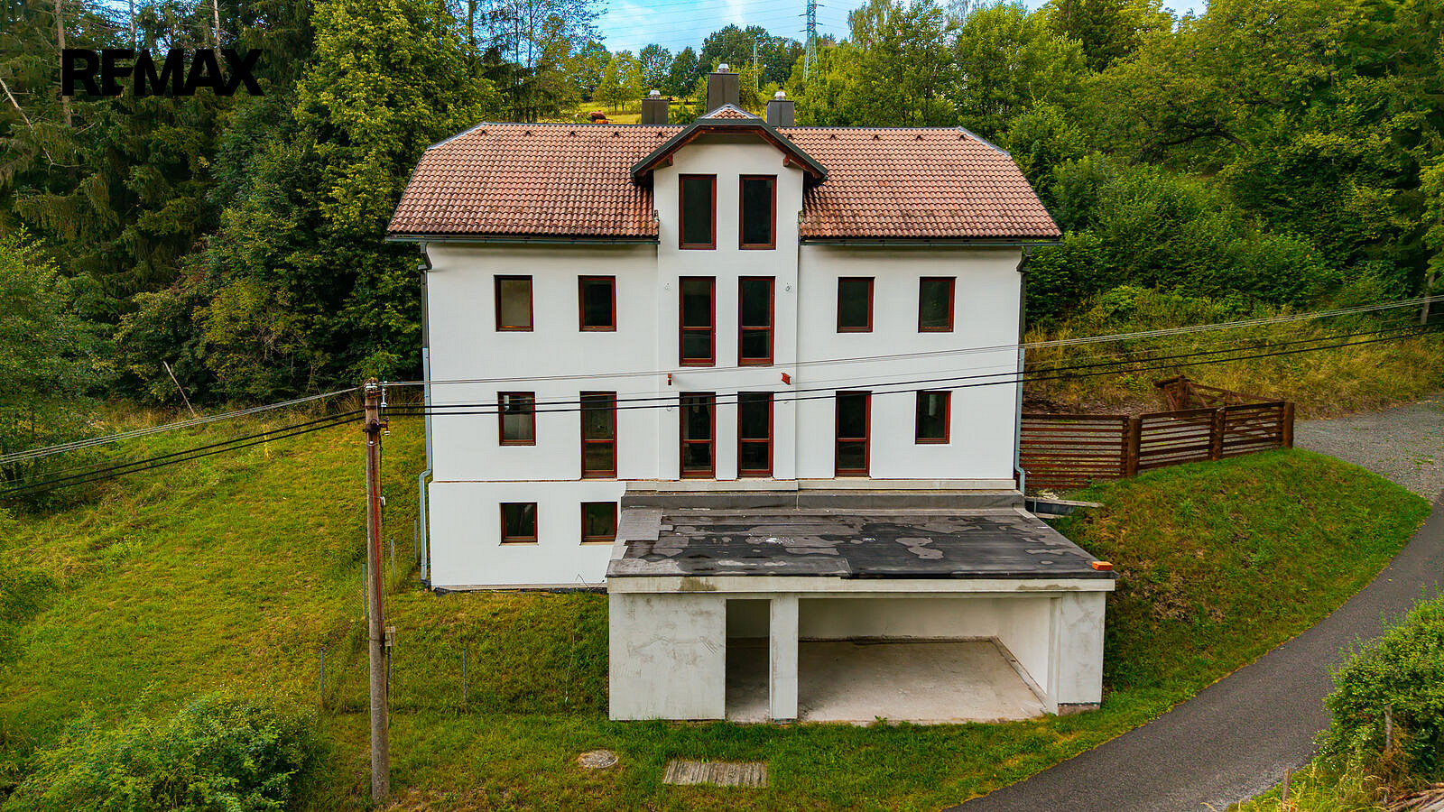 Prodej domu 600 m² s pozemkem 728 m² – fotografie 2