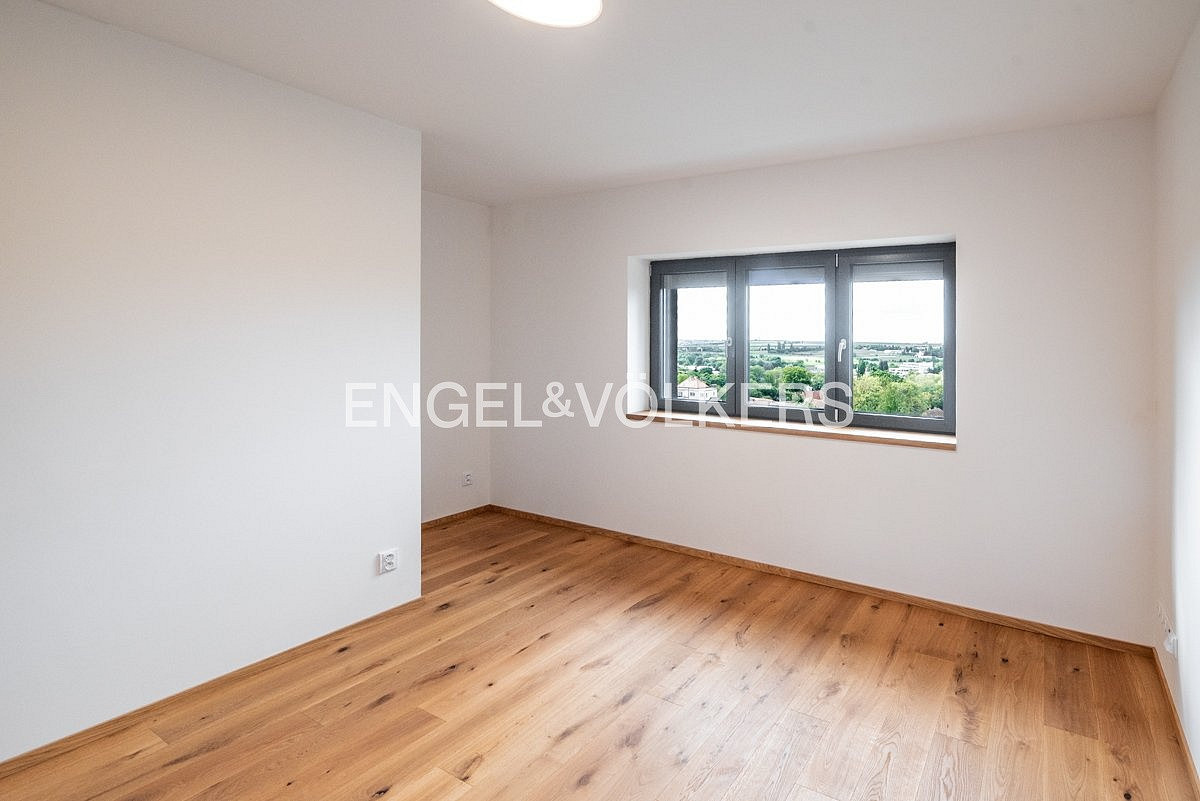 Pronájem domu 141 m² s pozemkem 301 m² – fotografie 5