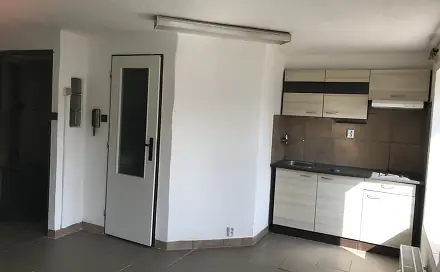 Pronájem bytu 1+kk 25 m², 1. máje, Zastávka, okres Brno-venkov