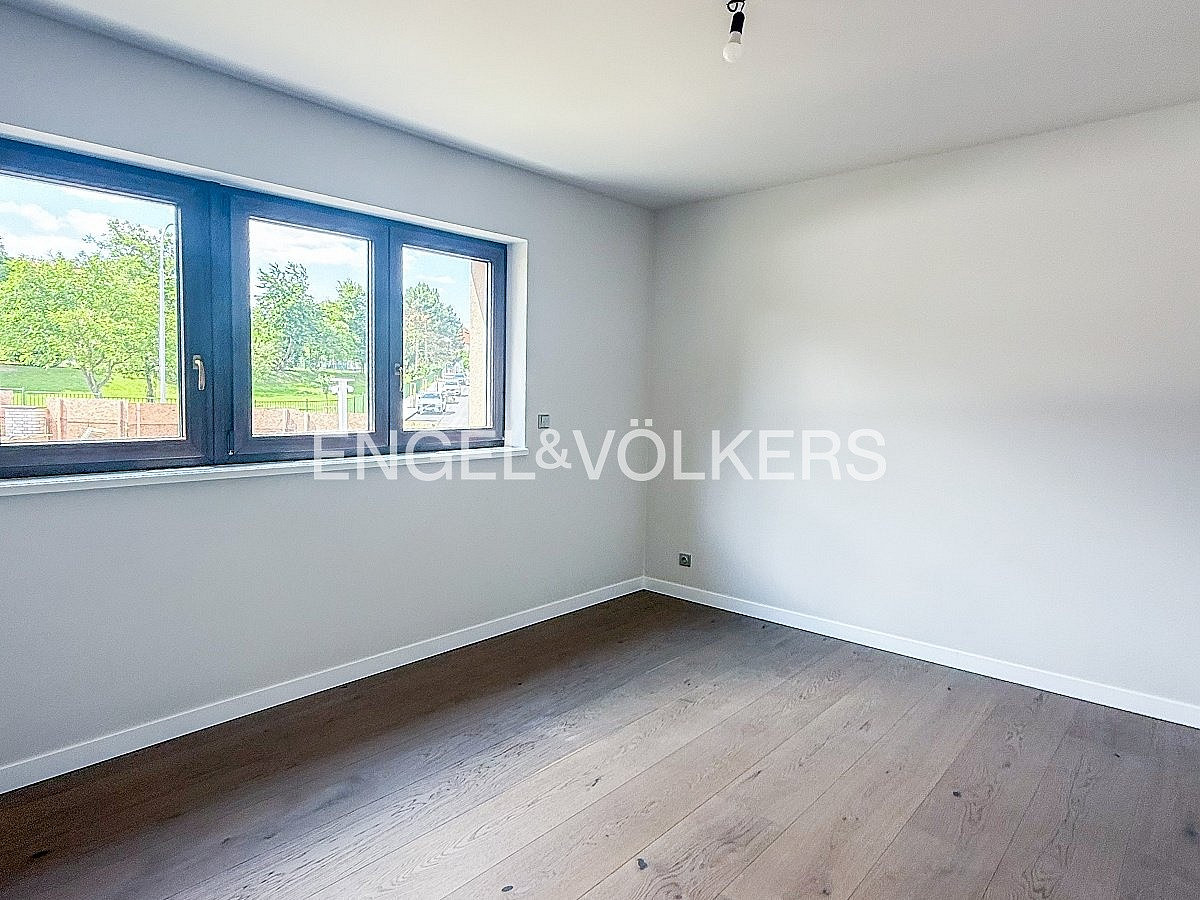 Pronájem domu 184 m² s pozemkem 432 m² – fotografie 4