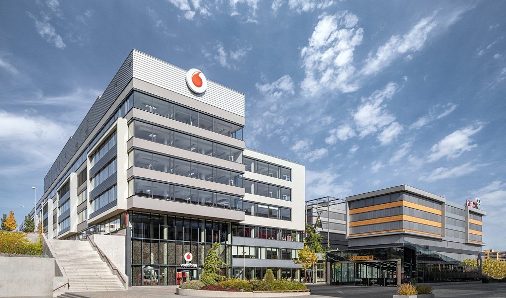Pronájem kanceláře 2 427 m², Ořech – náhled fotky 6