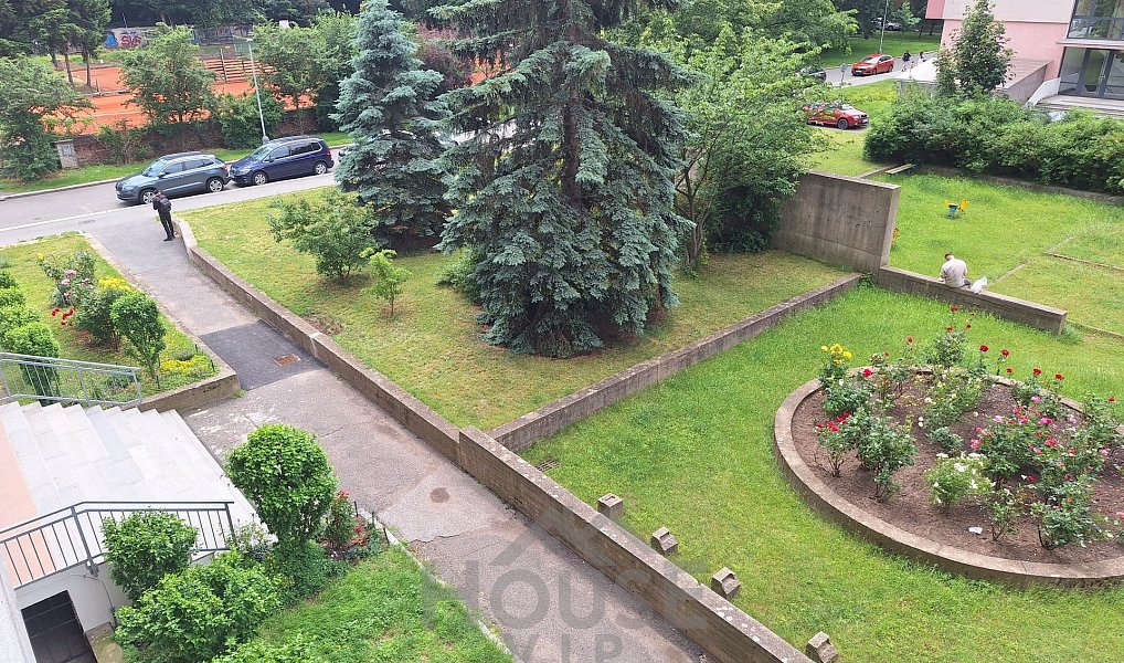 Pronájem bytu 4+kk 92 m², Praha – náhled fotky 24