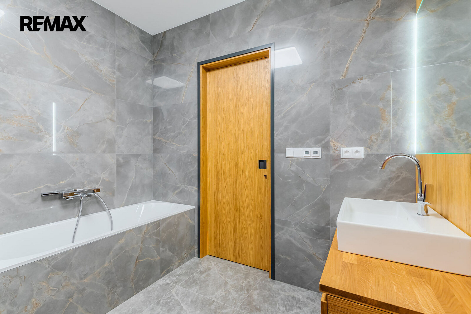 Prodej bytu 2+kk 92 m² – fotografie 2