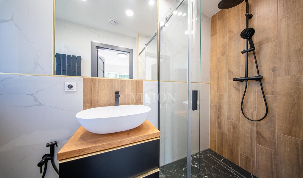 Prodej domu 272 m² s pozemkem 1 091 m², Kamenice – náhled fotky 14