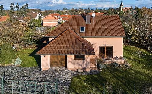 Prodej domu 186 m² s pozemkem 800 m², Lipová, Průhonice, okres Praha-západ